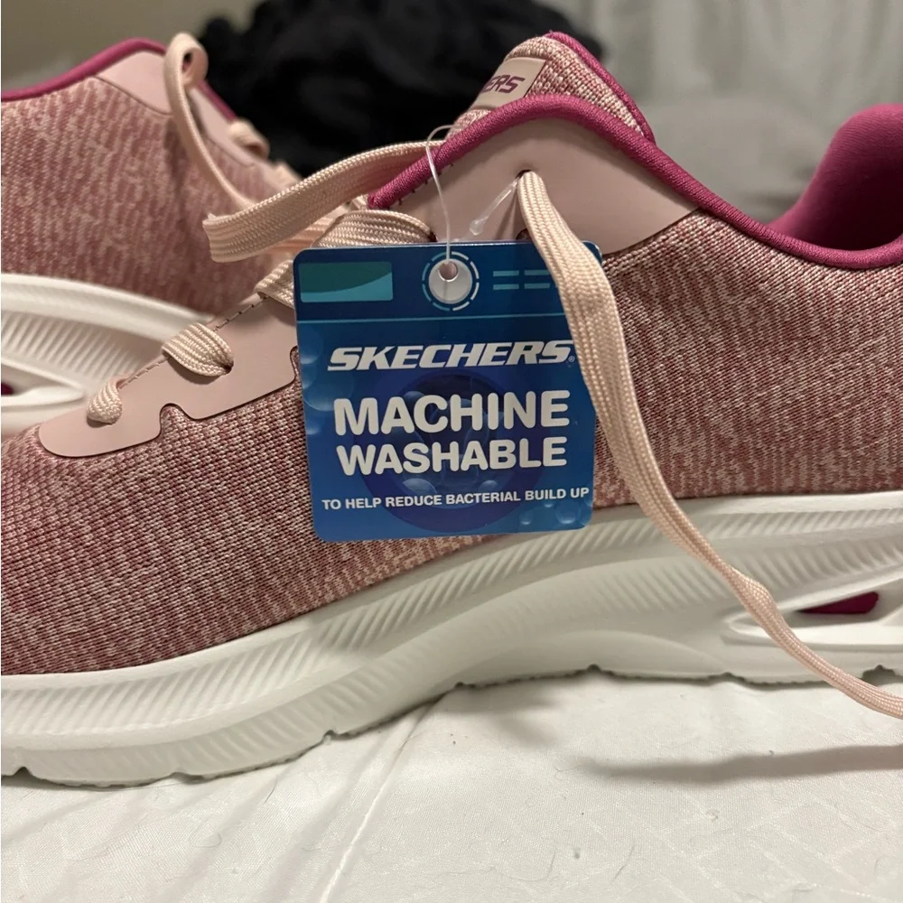 NWT Skechers mauve  lightweight sneakers
No offers - Picture 7 of 10
